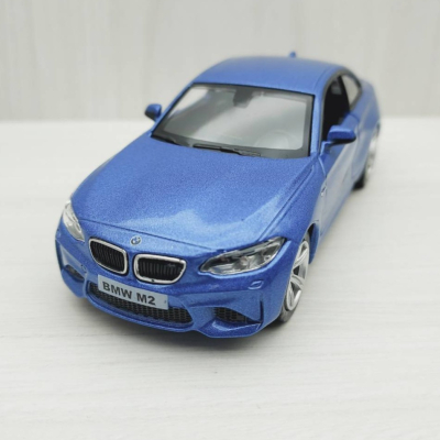 台灣現貨 全新盒裝1:36~寶馬BMW M2 藍色 合金汽車模型 玩具 禮物 兒童 迴力車 模型車 交通模型