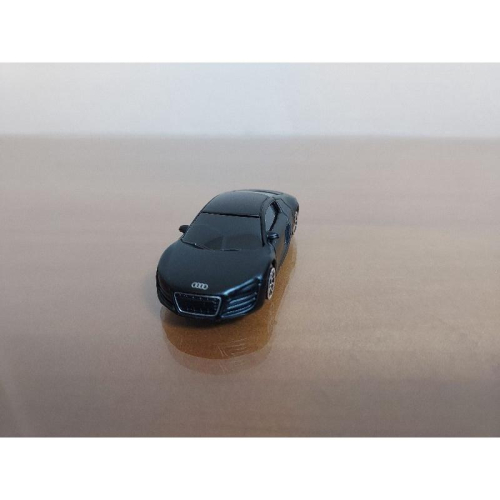 台灣現貨 全新盒裝~1:64~奧迪AUDI R8 V10 消光黑色 黑窗 合金 模型車 玩具 小汽車 兒童 禮物 收藏