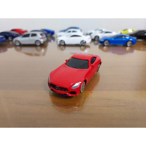 台灣現貨 全新盒裝~1:64~賓士BENZ AMG GT S 紅色 黑窗 合金 模型車 玩具 小汽車 兒童 禮物 收藏