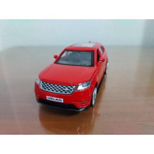 台灣現貨 全新盒裝1:42路虎Land Rover Velar 紅色 合金 模型車 玩具 迴力 兒童 生日 禮物 收藏