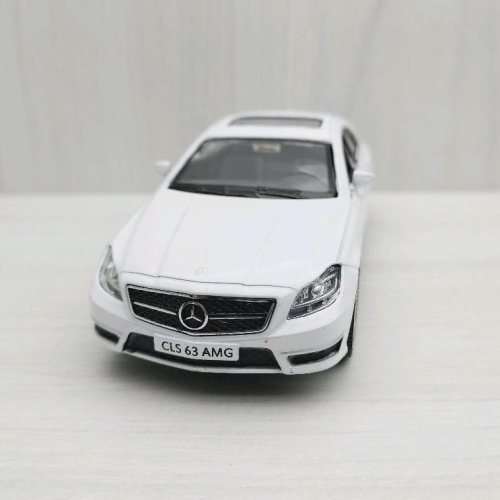 台灣現貨 全新盒裝1:36賓士BENZ CLS 63 AMG白色 合金 模型車 玩具 迴力 兒童 生日 禮物 收藏 擺飾
