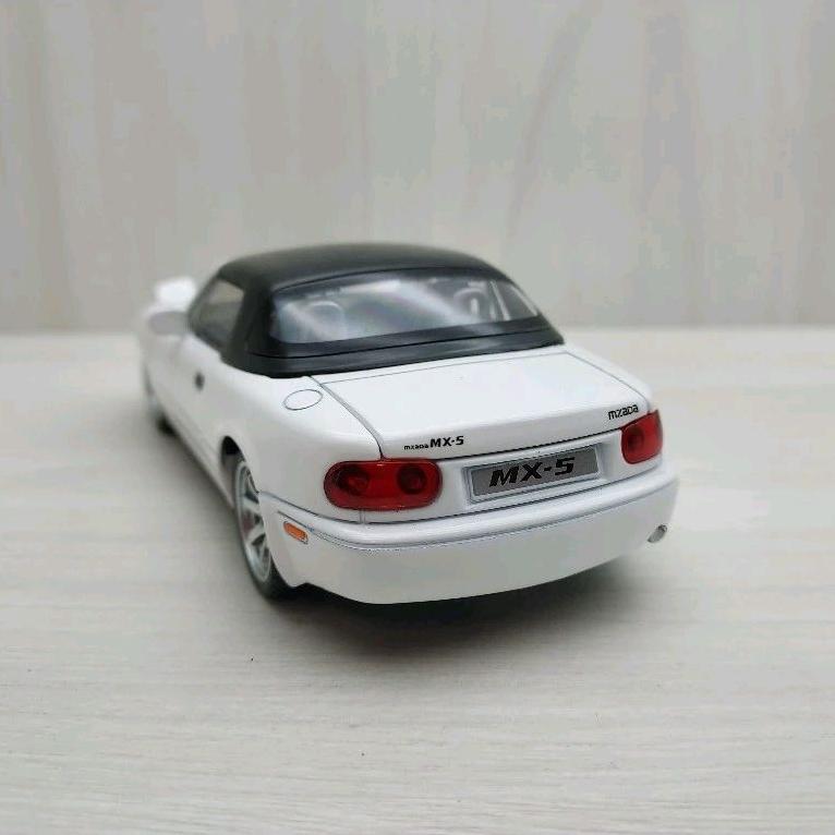 台灣現貨 全新盒裝~1:32 ~馬自達 MAZDA MX-5 白色 合金 模型車 聲光車 玩具 兒童 禮物 收藏 交通-細節圖6
