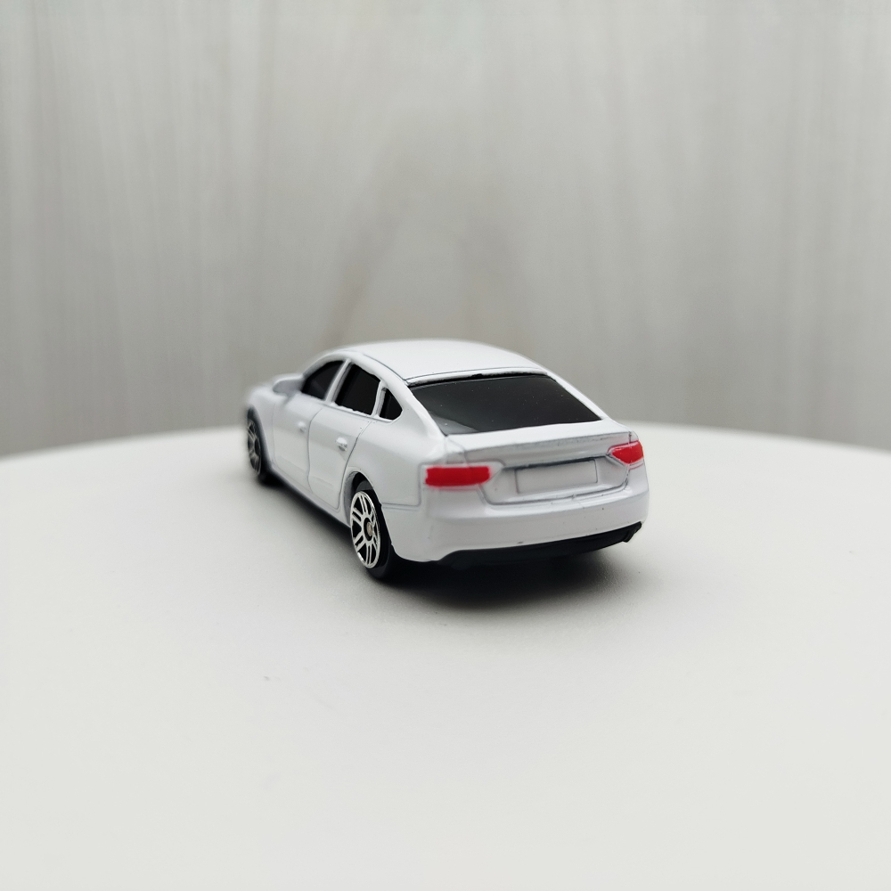 台灣現貨 全新盒裝1:64~奧迪 AUDI A5白色 黑窗 合金 模型車 玩具 小汽車 兒童 禮物 收藏 交通 比例模型-細節圖3