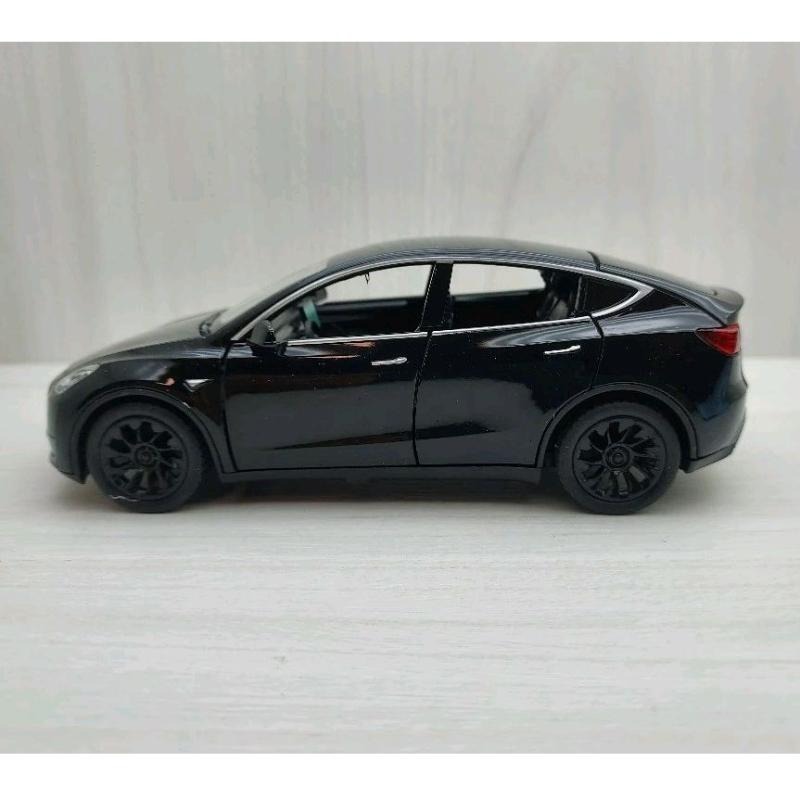 台灣現貨 全新盒裝~1:32 ~特斯拉 TESLA MODEL Y 黑色 合金 模型車 聲光車 玩具 兒童 禮物 收藏-細節圖2