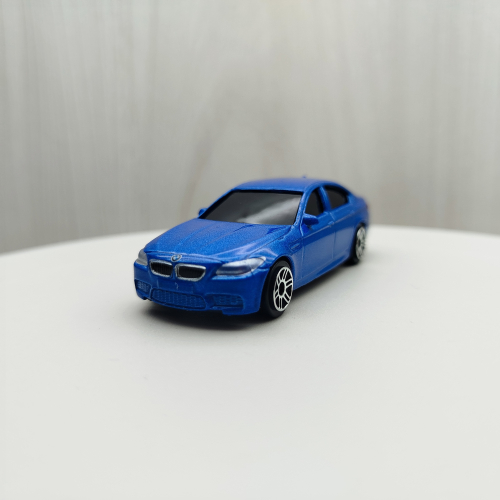 台灣現貨 全新盒裝1:64~寶馬BMW M5 合金滑行車 藍色 黑窗 合金 模型車 玩具 小汽車 兒童 禮物 收藏