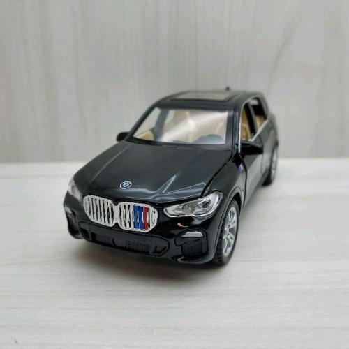 台灣現貨 全新盒裝~1:32 ~BMW 寶馬 X5 可開門 合金 模型車 聲光車 玩具 兒童 禮物 收藏