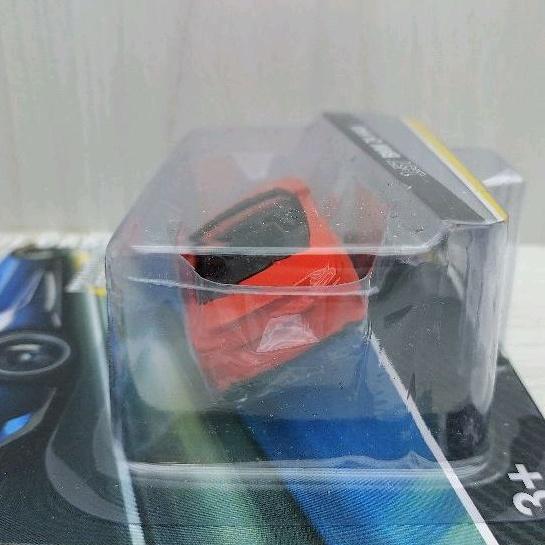 台灣現貨 全新包裝 CCA 1:57~寶馬 BMW Z4 紅色 避震效果 螺絲底盤 合金滑行車-細節圖3