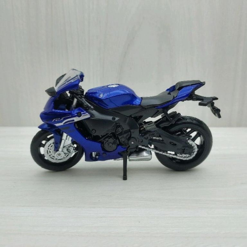 台灣現貨 全新盒裝~1:18~山葉 YAMAHA YZF-R1 藍色 模型車 玩具 兒童 收藏 重機 禮物 擺飾 摩托車