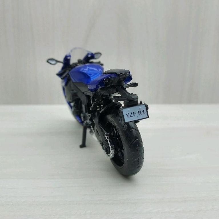 台灣現貨 全新盒裝~1:18~山葉 YAMAHA YZF-R1 藍色 模型車 玩具 兒童 收藏 重機 禮物 擺飾 摩托車-細節圖4