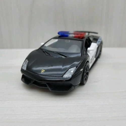台灣現貨 全新盒裝1:36~藍寶堅尼 LAMBORGHINI 警車 蓋拉多 黑色 合金 模型車 迴力車 玩具 兒童 禮物