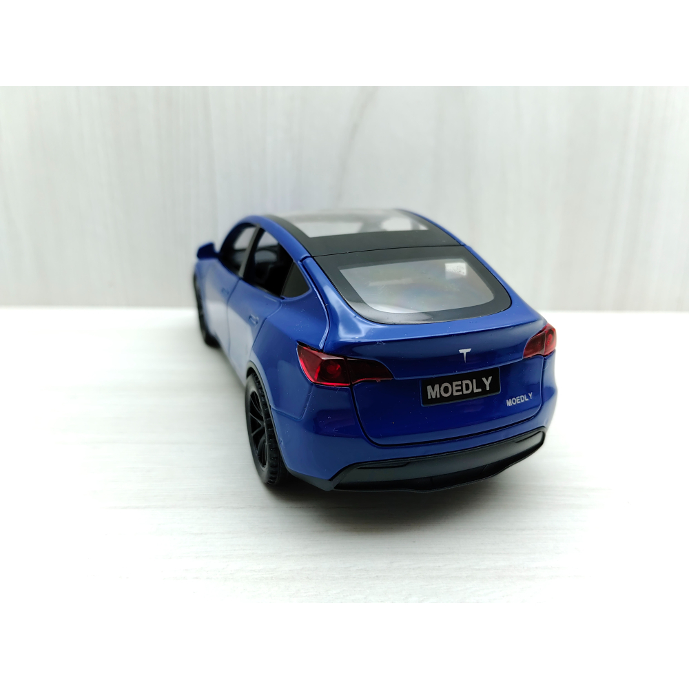 台灣現貨 全新盒裝~1:32 ~特斯拉 TESLA MODEL Y 藍色 透明天窗 金 模型車 聲光車 玩具 收藏-細節圖4