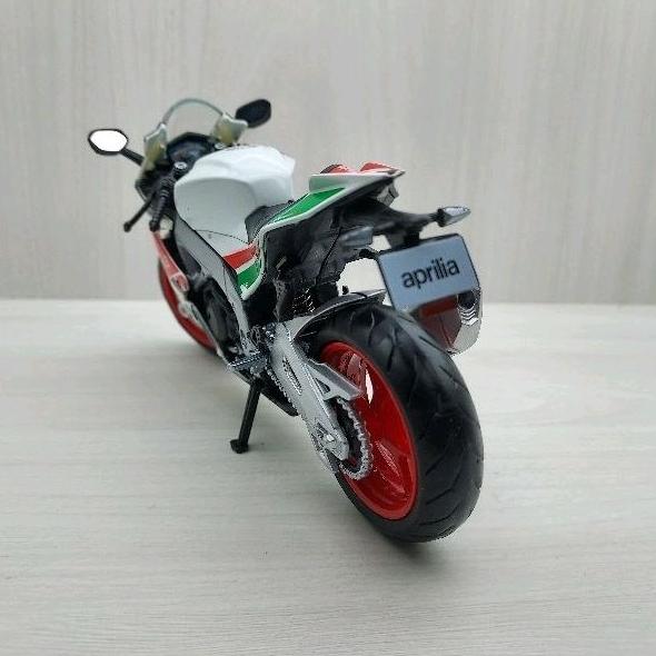 台灣現貨 全新盒裝1:12艾普莉亞 APRILIA RSV4 RR1000 白色 模型車 玩具 兒童 收藏 重機 禮物-細節圖4