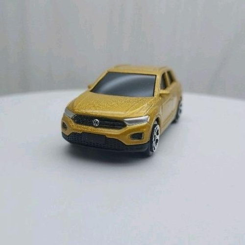 台灣現貨 全新盒裝~1:64~福斯 T-ROC CRV 金色 黑窗 合金 模型車 玩具 小汽車 兒童 禮物 收藏 交通