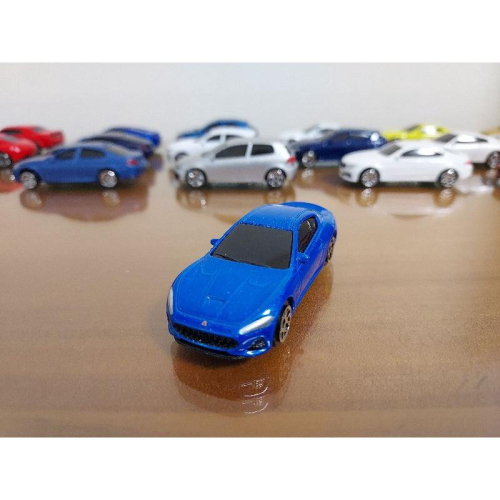 台灣現貨 全新盒裝 1:64 瑪莎拉蒂GRAN TURISMO MC 藍色黑窗 合金 模型車 玩具 小汽車 兒童 禮物