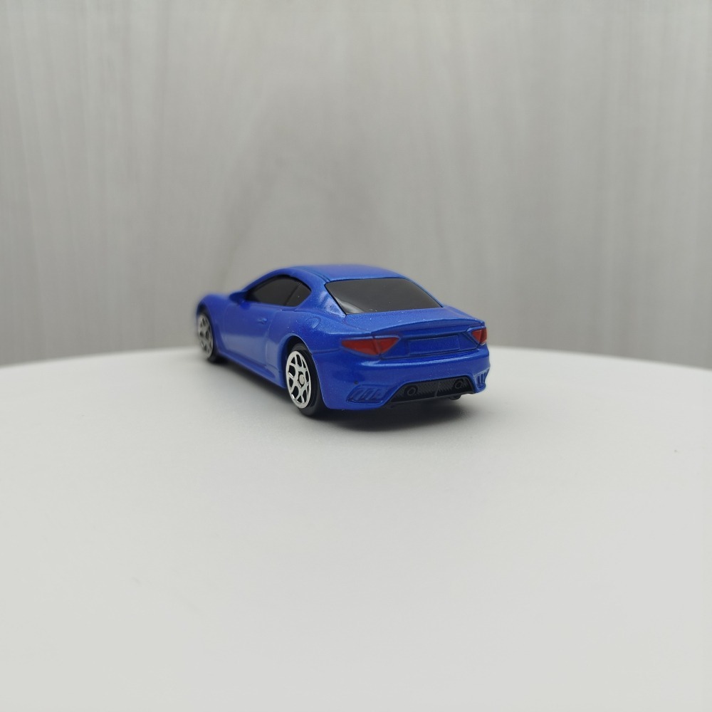 台灣現貨 全新盒裝 1:64 瑪莎拉蒂GRAN TURISMO MC 藍色黑窗 合金 模型車 玩具 小汽車 兒童 禮物-細節圖3