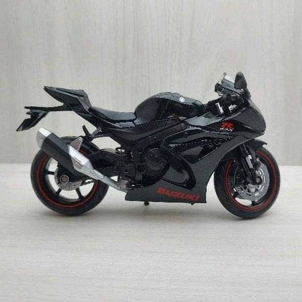 台灣現貨 全新盒裝~1:12~鈴木 SUZUKI GSX R1000R 黑色 模型車 玩具 兒童 收藏 重機 禮物 擺飾-細節圖3