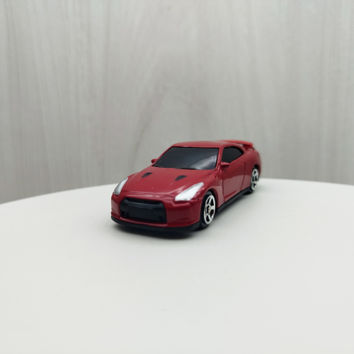 台灣現貨 全新盒裝~1:64~日產 NISSAN GT-R(R35) 紅色 黑窗 合金 模型車 玩具 小汽車 兒童 禮物
