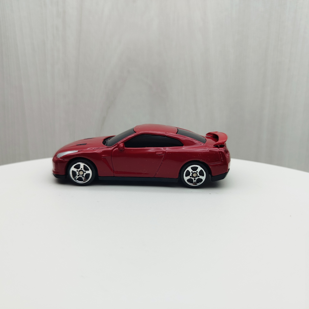 台灣現貨 全新盒裝~1:64~日產 NISSAN GT-R(R35) 紅色 黑窗 合金 模型車 玩具 小汽車 兒童 禮物-細節圖2