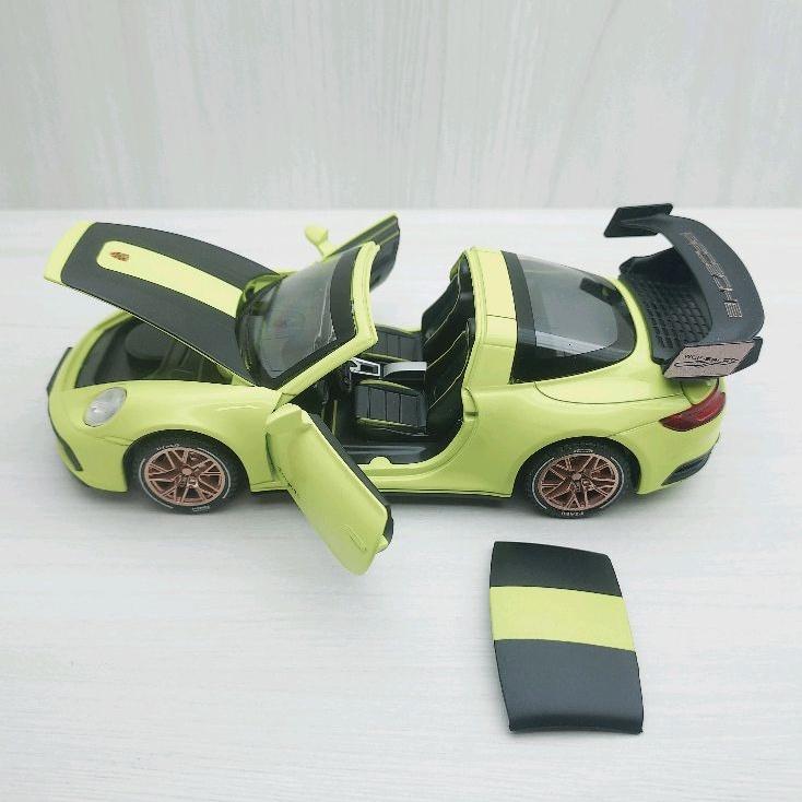 台灣現貨 全新盒裝1:32保時捷911 4S賽道版車頂可拆芥末綠色 合金 模型車 聲光車 玩具 兒童 禮物 收藏 交通-細節圖3
