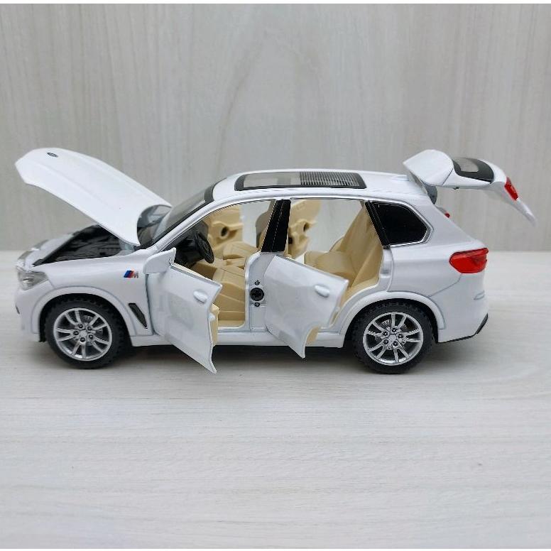 台灣現貨 全新盒裝~1:32 ~BMW 寶馬 X5 可開門 白色 合金 模型車 聲光車 玩具 兒童 禮物 收藏 交通-細節圖3