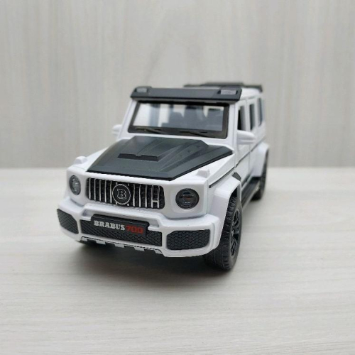 台灣現貨 全新盒裝~1:32 ~BRABUS 巴博斯 G700 白色 合金 模型車 聲光車 玩具 兒童 禮物 收藏 交通