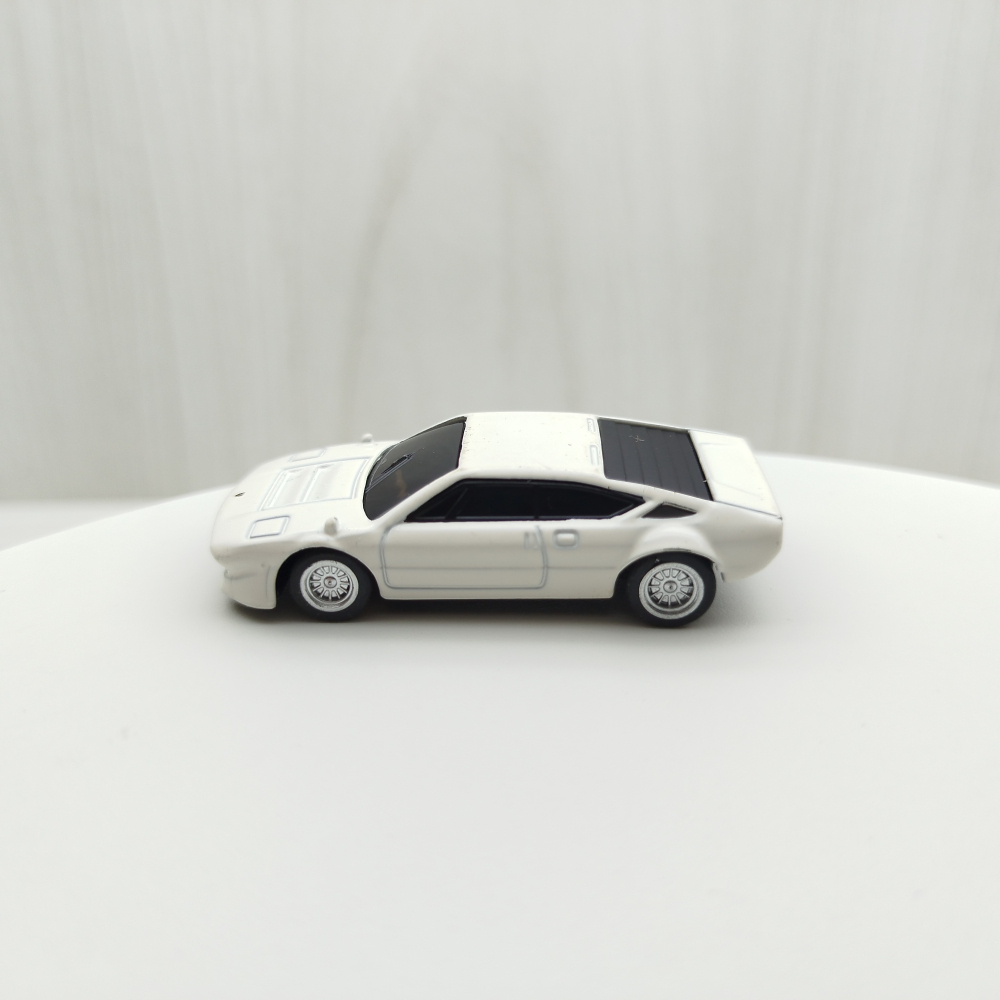 台灣現貨 1:72~藍寶堅尼~Urraco Rally 白色 合金 模型車 玩具 迴力 兒童 生日 禮物 收藏 擺飾-細節圖2