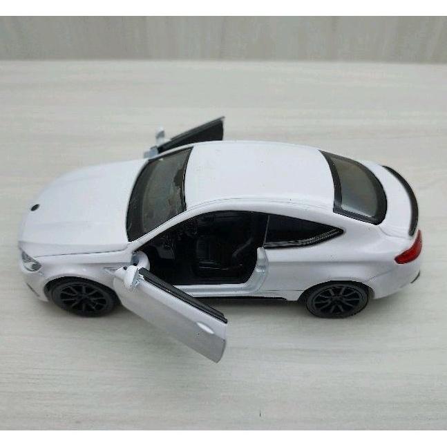 台灣現貨 全新盒裝1:36賓士 C63 AMG 白色 合金 模型車 玩具 迴力 兒童 生日 禮物 收藏 擺飾 交通 娛樂-細節圖3