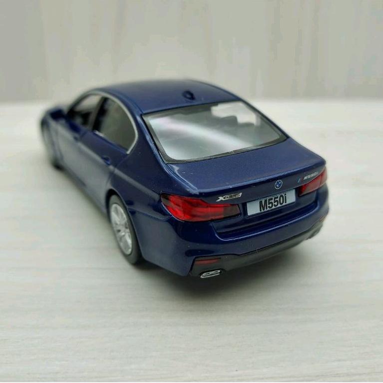 台灣現貨 全新盒裝1:36寶馬BMW 550i 藍色 合金 模型車 玩具 迴力 兒童 生日 禮物 收藏 擺飾 交通 娛樂-細節圖4