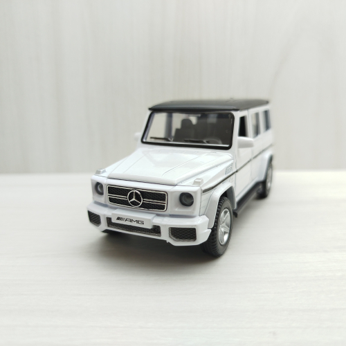 台灣現貨 全新盒裝1:36賓士 BENZ G63 AMG 黑白色 合金 模型車 玩具 迴力 兒童 生日 禮物 收藏 擺飾