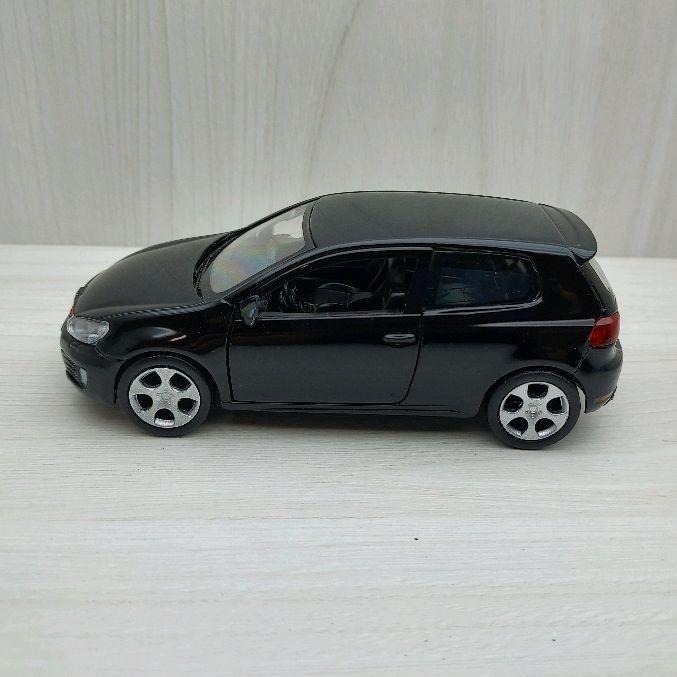 台灣現貨 全新盒裝1:36~福斯 VOLKSWAGEN GOLF GTI 黑色 合金 模型車 玩具 迴力 兒童 生日-細節圖2