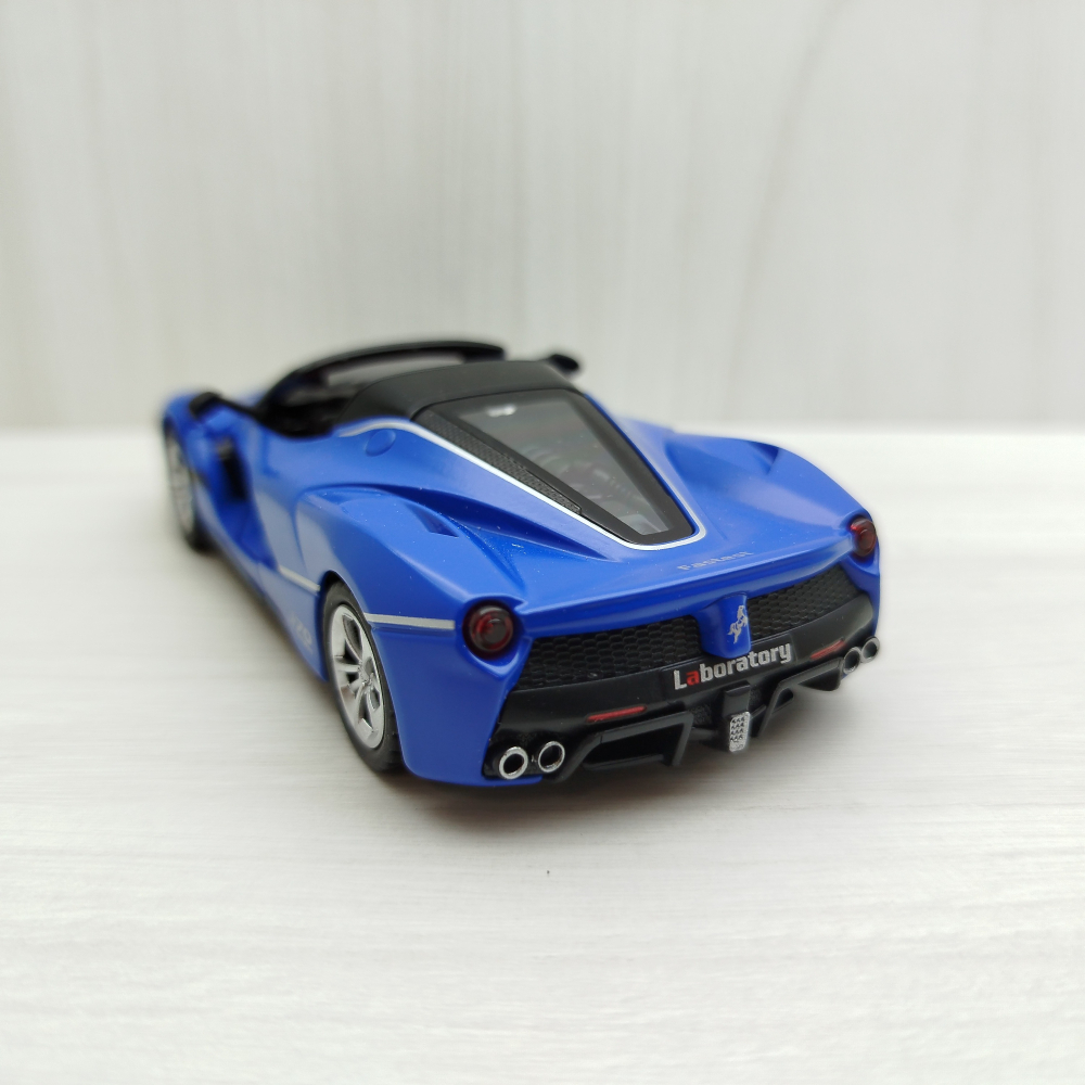 台灣現貨 全新盒裝~1:36~法拉利  Ferrari LaFarrari 拉法 藍色 合金 模型車(聲光車)-細節圖4