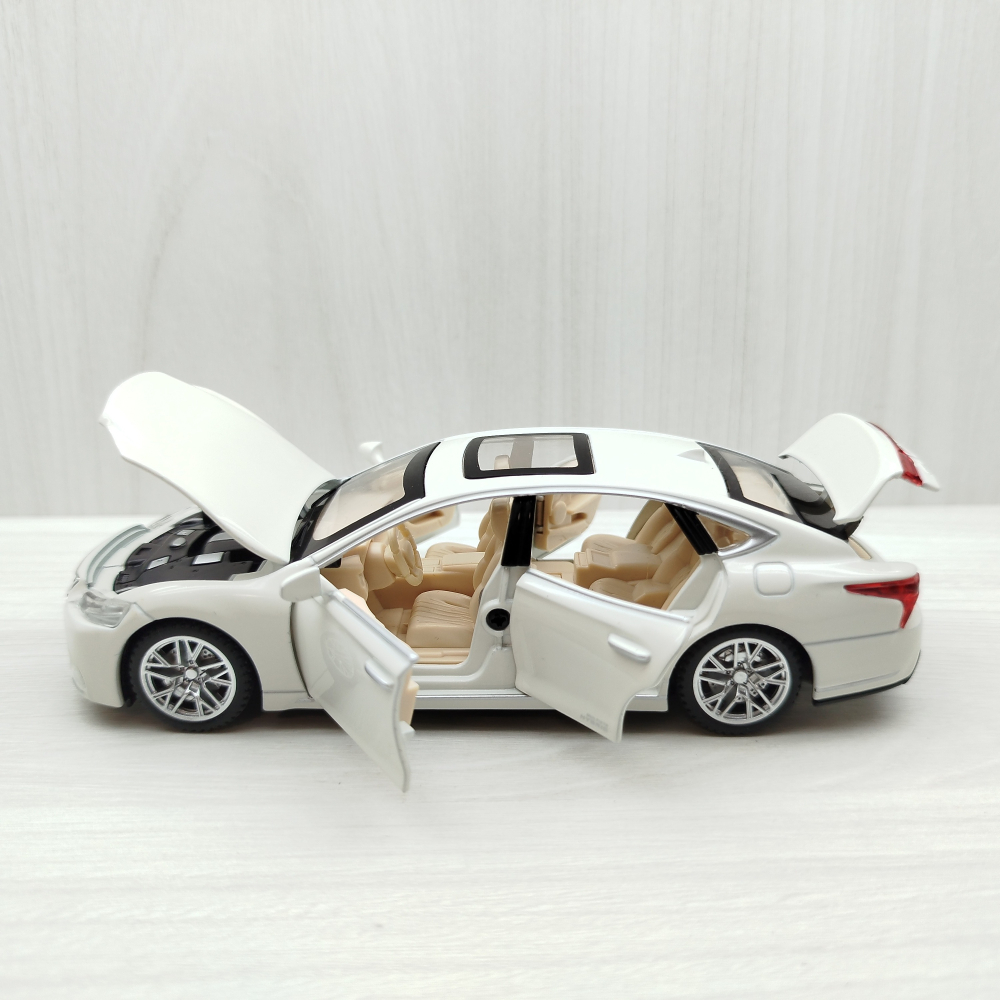 全新盒裝現貨~1:32~凌志 Lexus LS500H 白色 合金 模型車 聲光車 迴力車 交通模型-細節圖3