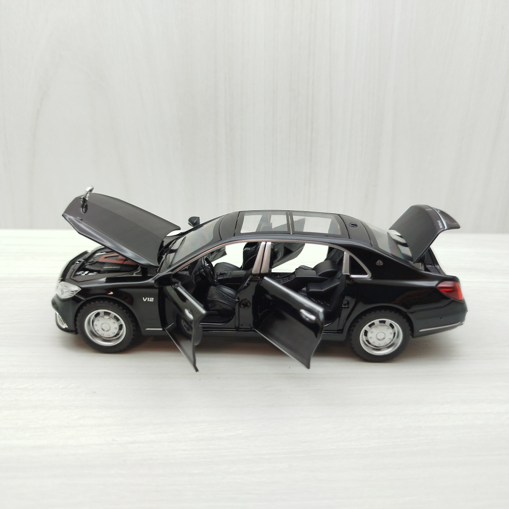 全新盒裝現貨~1:32 ~邁巴赫 Maybah S650 黑色合金 模型車 聲光車 玩具  收藏 交通 比例模型-細節圖3