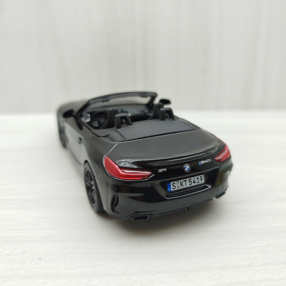 全新盒裝現貨~1:36~寶馬 BMW Z4 敞篷 黑色 合金 模型車 玩具 迴力 禮物 收藏 交通模型-細節圖4