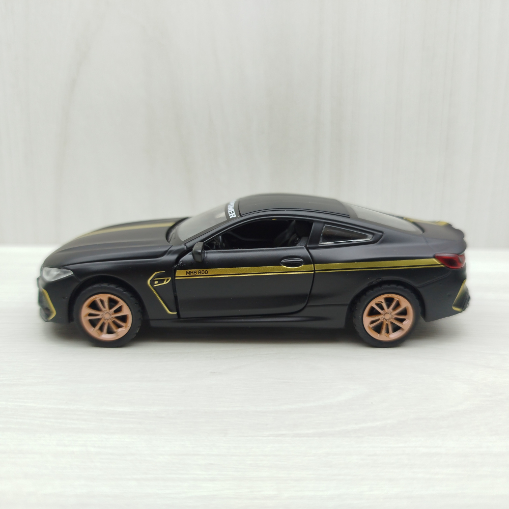 全新盒裝現貨~1:36~寶馬 BMW M8 消光黑色 合金 模型車 (聲光車) 玩具 兒童 禮物 收藏 交通-細節圖2