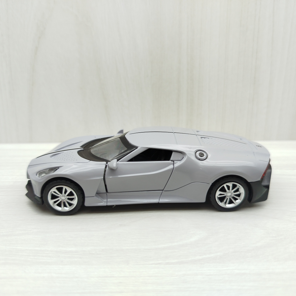 全新盒裝現貨~1:36~布加迪 Bugatti 黑夜之聲 淺灰色 合金 模型車 (聲光車) 玩具 禮物 收藏-細節圖2