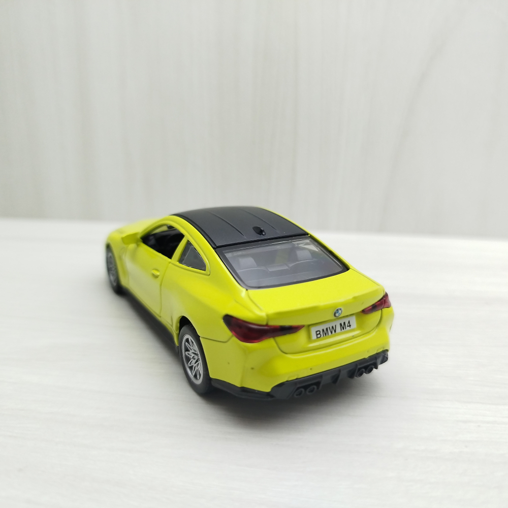 全新盒裝現貨~1:42~寶馬 BMW M4 螢光黃色 合金 模型車 玩具 迴力-細節圖4
