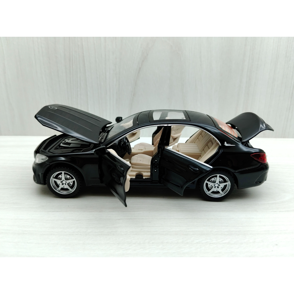 全新盒裝現貨~1:32 ~賓士 BENZ C260L 黑色 合金 模型車 聲光車 玩具 兒童 禮物 收藏 交通-細節圖3