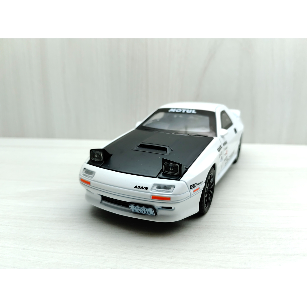全新盒裝現貨~1:32~馬自達 Mazda RX-7 前輪可轉向 白色 合金 模型車 聲光車 玩具 收藏 交通-細節圖2