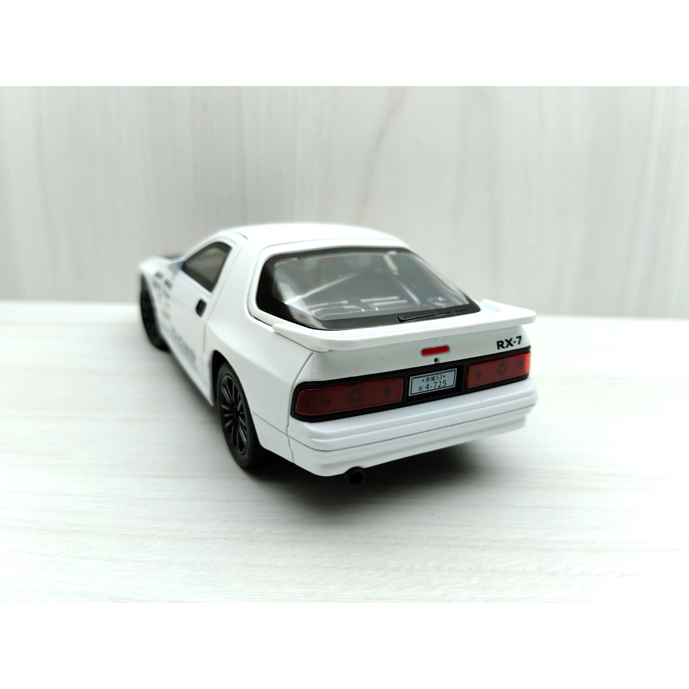 全新盒裝現貨~1:32~馬自達 Mazda RX-7 前輪可轉向 白色 合金 模型車 聲光車 玩具 收藏 交通-細節圖5