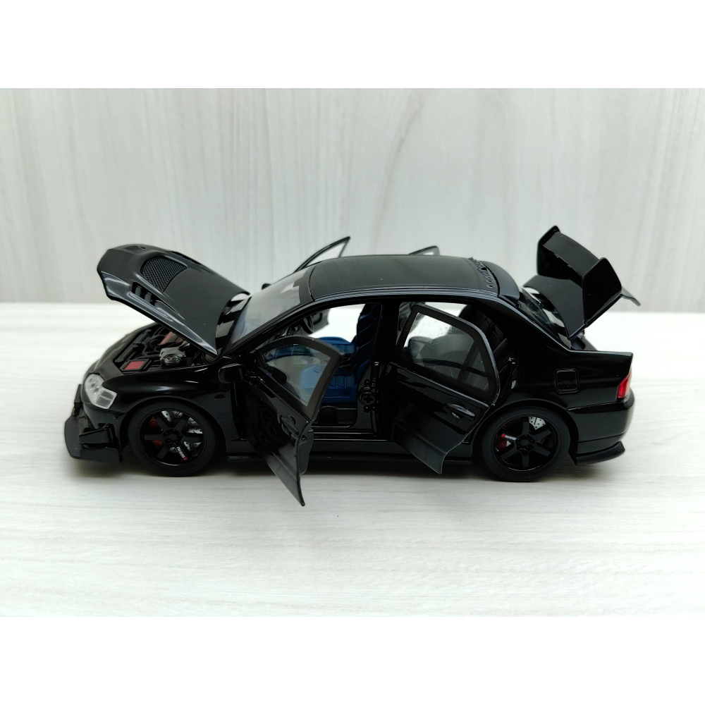 全新盒裝現貨~1:32~三菱 EVO 九代 黑色 前輪轉向 車燈恆亮開關 合金 模型車 聲光車-細節圖4