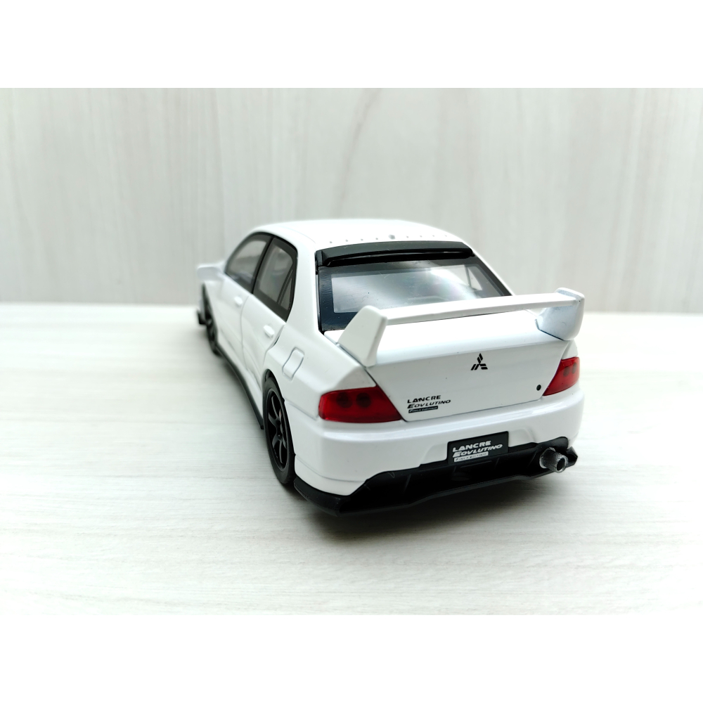 全新盒裝現貨~1:32~三菱 EVO 九代 白色 前輪轉向 車燈恆亮開關 合金 模型車 聲光車-細節圖5