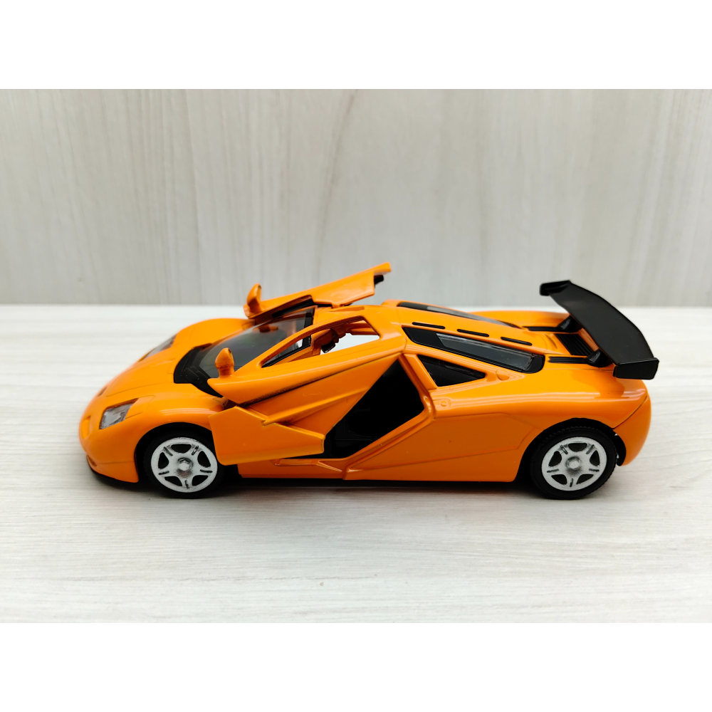 全新盒裝現貨~1:36~麥拉倫 McLaren F1 橙色 合金 模型車 玩具 迴力 收藏 交通-細節圖3