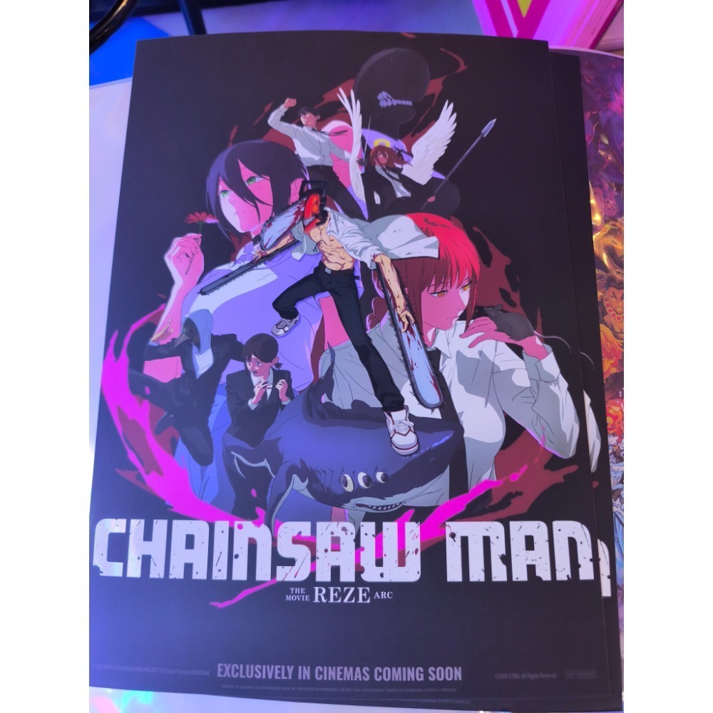 劇場版 『 鏈鋸人 蕾潔篇 』 鏈鋸人 蕾潔 綻放花香 海灘 泳池 夜光 焰夜集結 4DX A3海報-規格圖1