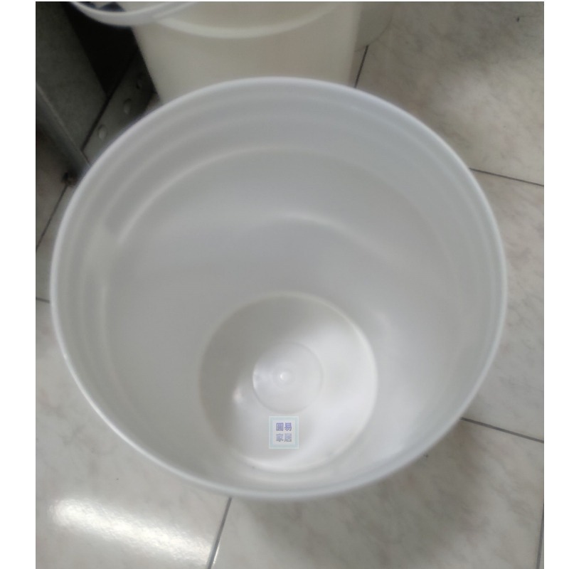 二手 23L 食品級原料桶 塑膠桶 收納桶 垃圾桶 露營桶 PE桶 PP桶 露營 水桶 洗車 園藝 分類 盛水 肥料-細節圖4