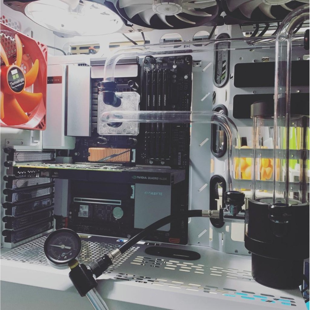 光華商場㊣【客製化電腦】客製化 電腦主機 DIY主機 水冷主機改裝 訂做特殊主機改裝 電競 水冷 影像工作站 敲敲話問問-細節圖3