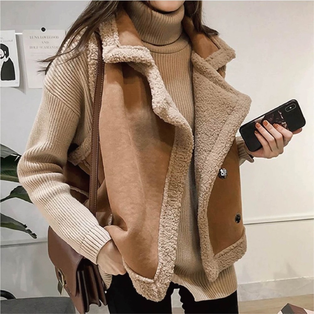 【限時購】【海麗娜】翻領羊羔毛背心 無袖背心 馬甲 麂皮絨仿皮革西裝領素色韓版寬鬆顯瘦休閒百搭開衫衣【A2110】-細節圖5