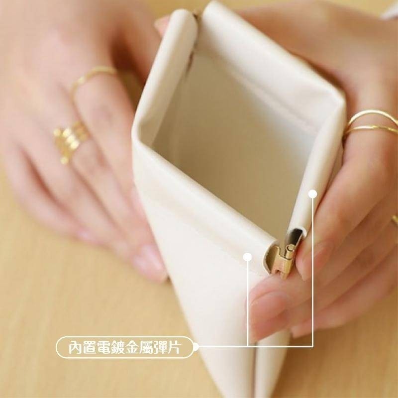 【Helena】彈片收納包 隨身小收納包 彈片收納袋 3c收納包 防水皮革零錢包 衛生棉包 旅行包 包包【D66】-細節圖2