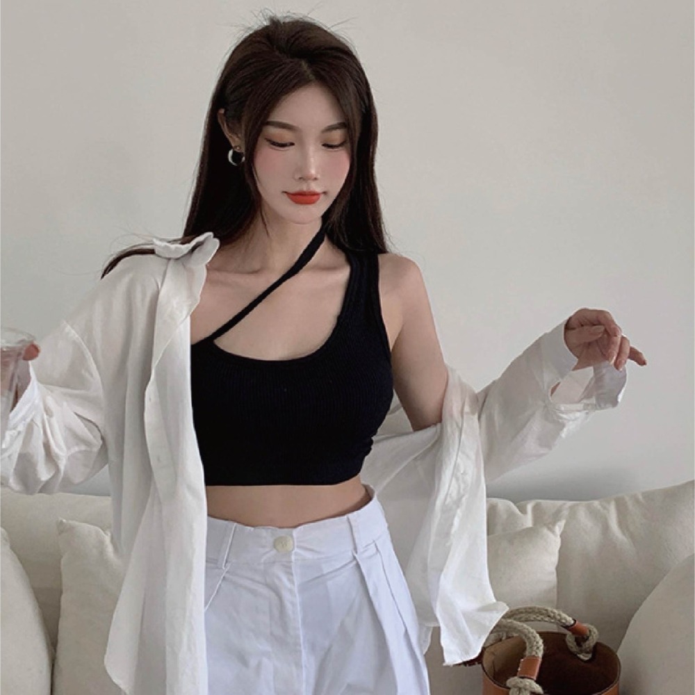 【限時購】【海麗娜】韓版美背吊帶打底背心 帶胸墊 上衣 單肩背心 斜肩甜美V領抹胸內搭打底背心 背心女【B141】-細節圖8