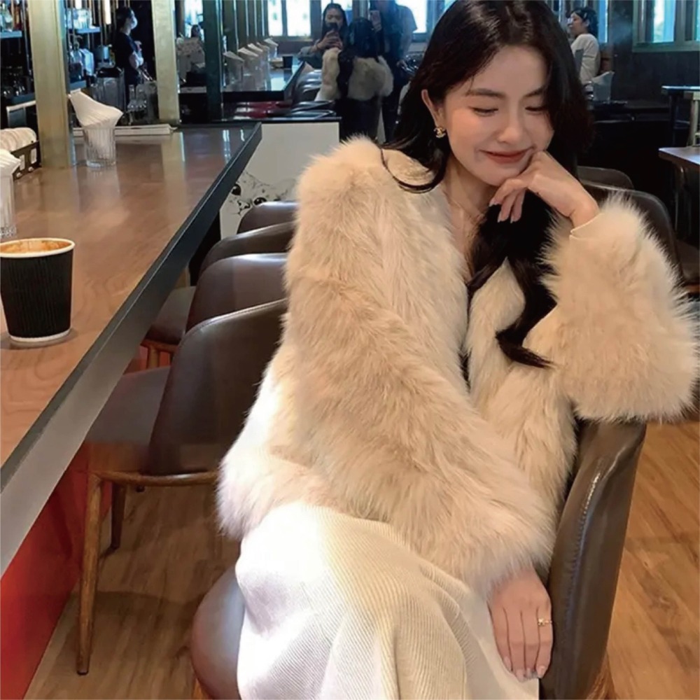 【海麗娜】韓版毛絨皮草外套 仿狐狸毛 短版上衣 毛衣外套 典雅純色V領寬鬆休閒百搭開衫衣 外套女【A2116】-細節圖7